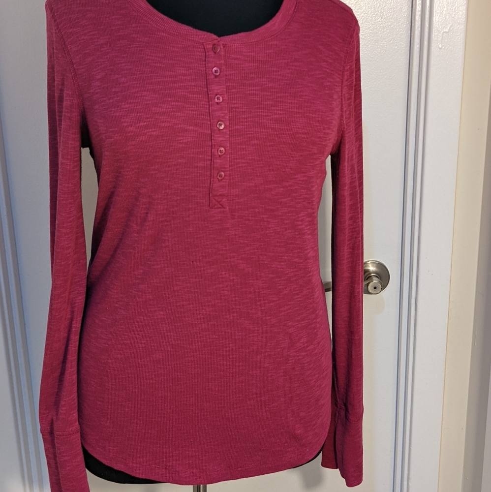 GAP Henley